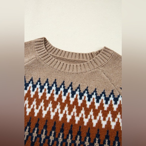 🧥 Western Aztec Print Colorblock Sweater - Picture 9 of 11